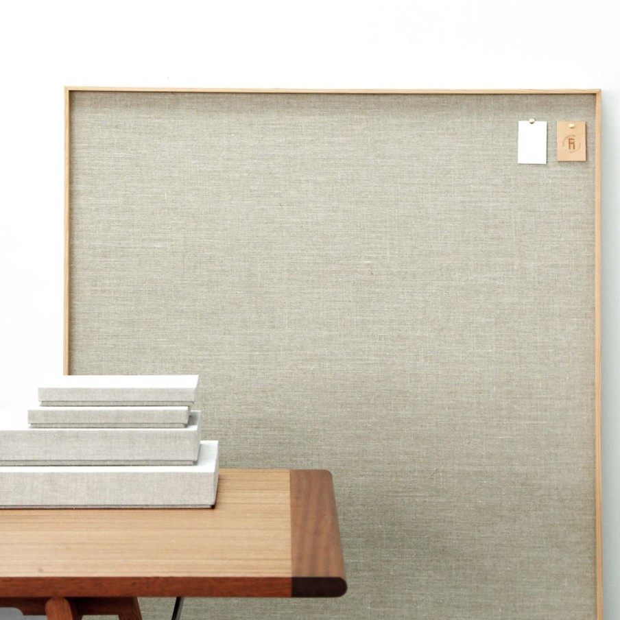 Interior Manufakture | Pinboard W. Linen Canvas|Small|Oak