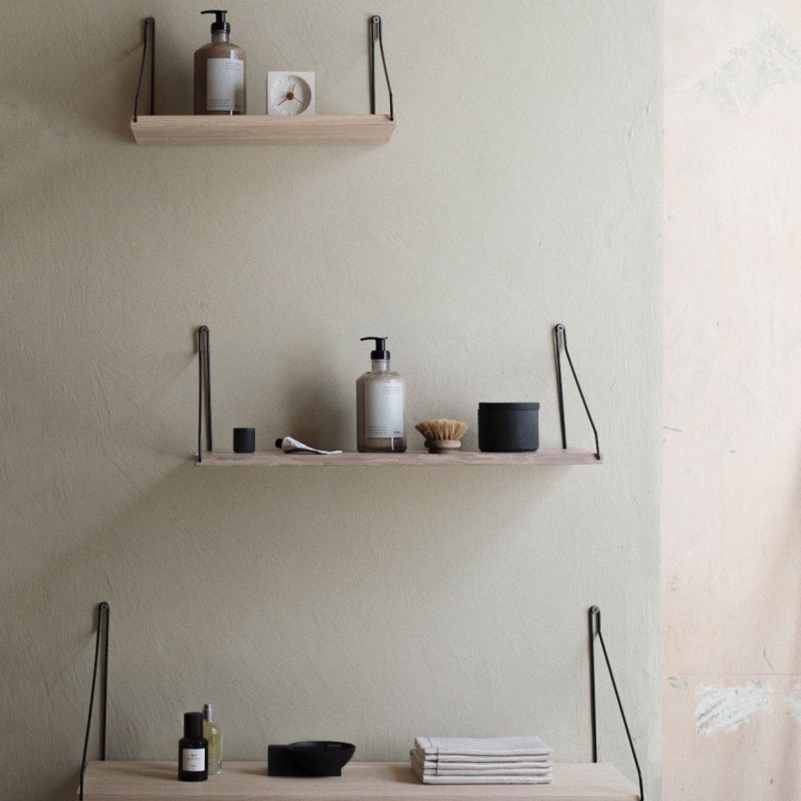 Mobler FRAMA | Shelf|White Oiled | Steel Brackets