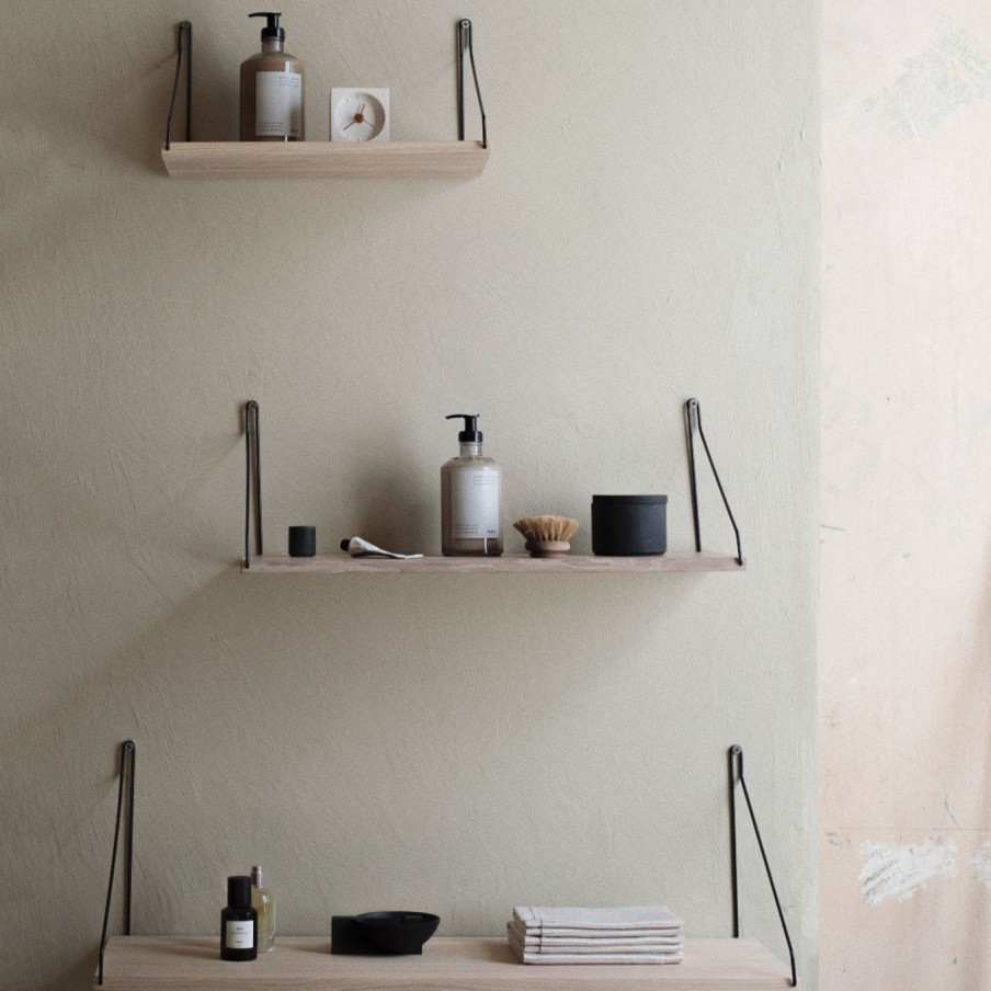 Mobler FRAMA | Shelf|White Oiled | Brass Brackets