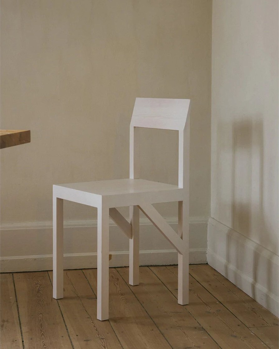 Mobler FRAMA | Bracket Chair|Base White